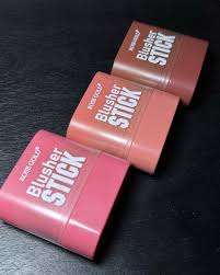 ROSE GOLD Blusher Stick