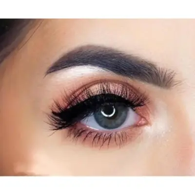 عدسات Gem Green من فريش ليدي بلون أخضر طبيعي