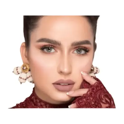 عدسات ناتشورال كور زركون بلون أخضر طبيعي