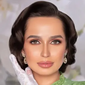 عدسات NATUREL Core Hazel الشهرية للعيون العسلي الطبيعي