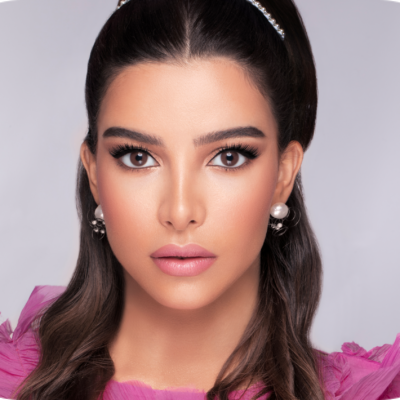 عدسات وندر لوك نافي الشهرية لمظهر طبيعي وأنيق