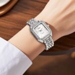 ساعة كوارتز نسائية بقرص مستطيل
